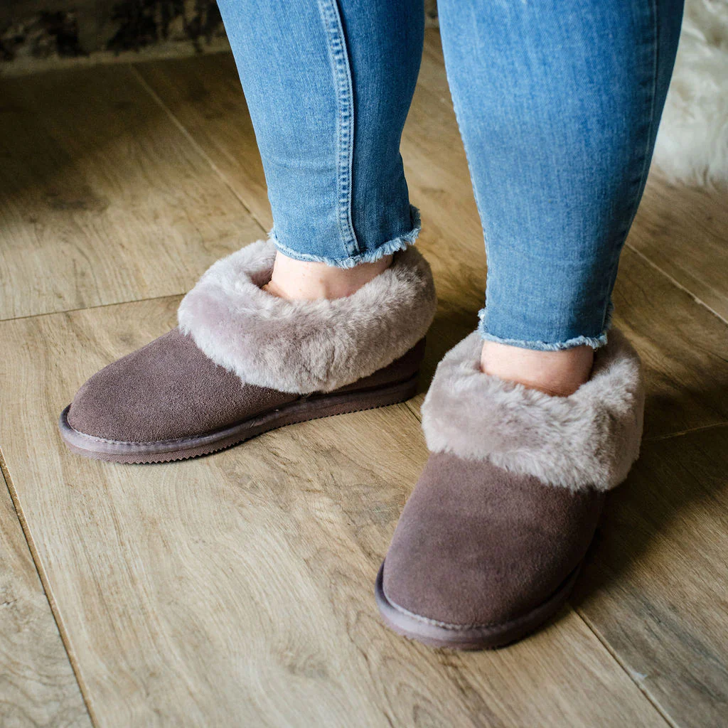 Deluxe Ladies 'Elena' Sheepskin Slippers - Truffle - Image 4