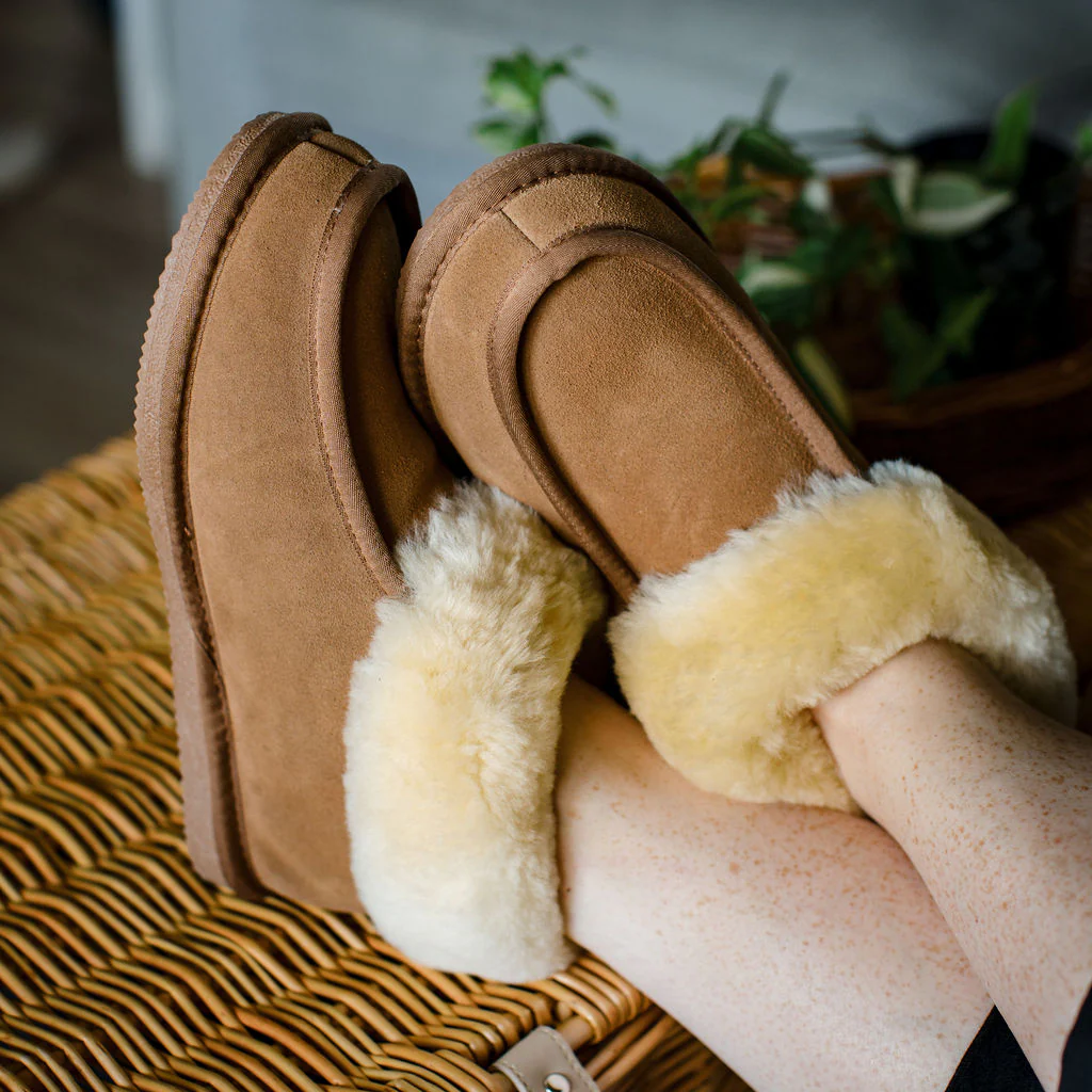 Deluxe Ladies 'Madison' Sheepskin Slipper Boot - Chestnut - Image 3