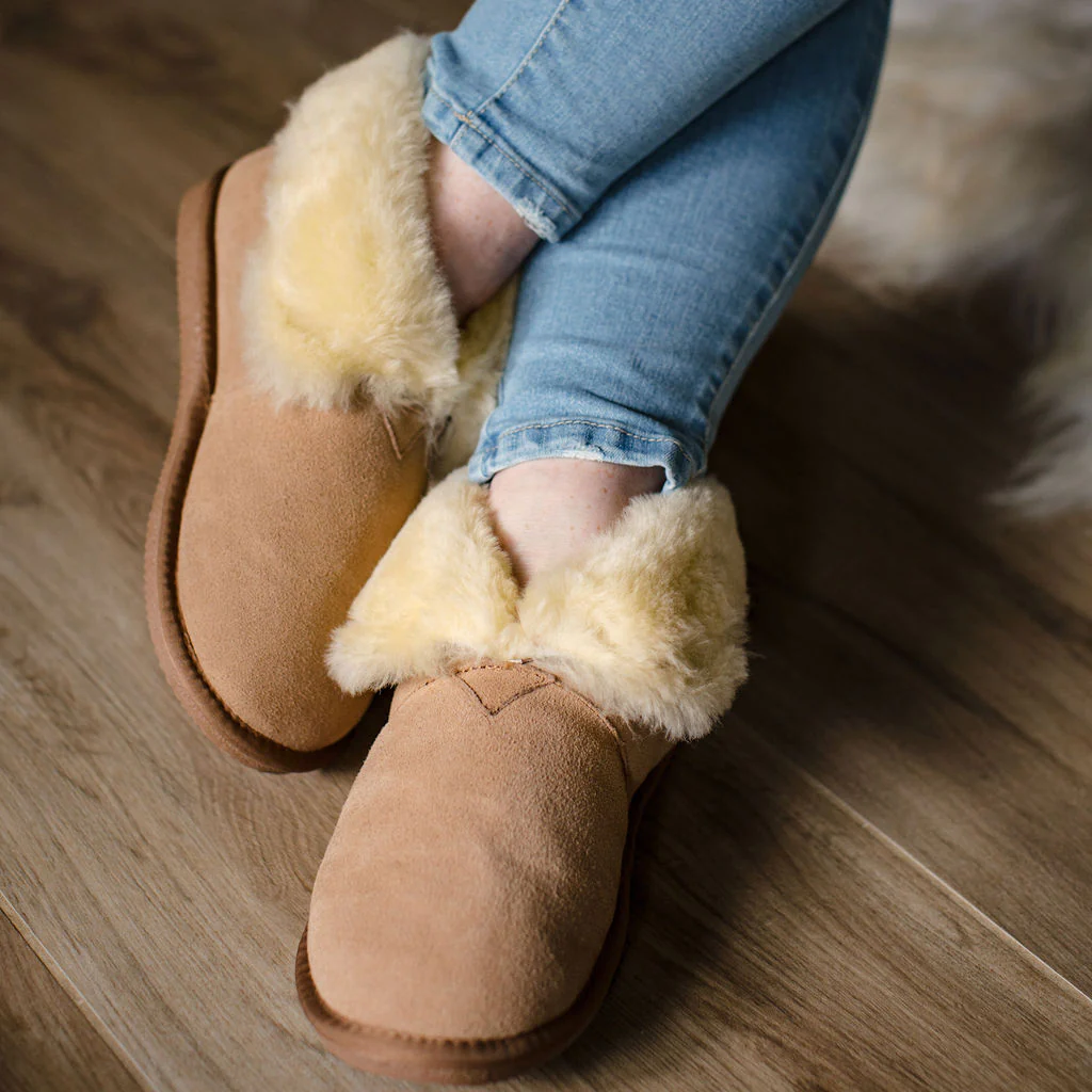 Deluxe Ladies 'Sarah' Sheepskin Slipper Boot - Chestnut - Image 4