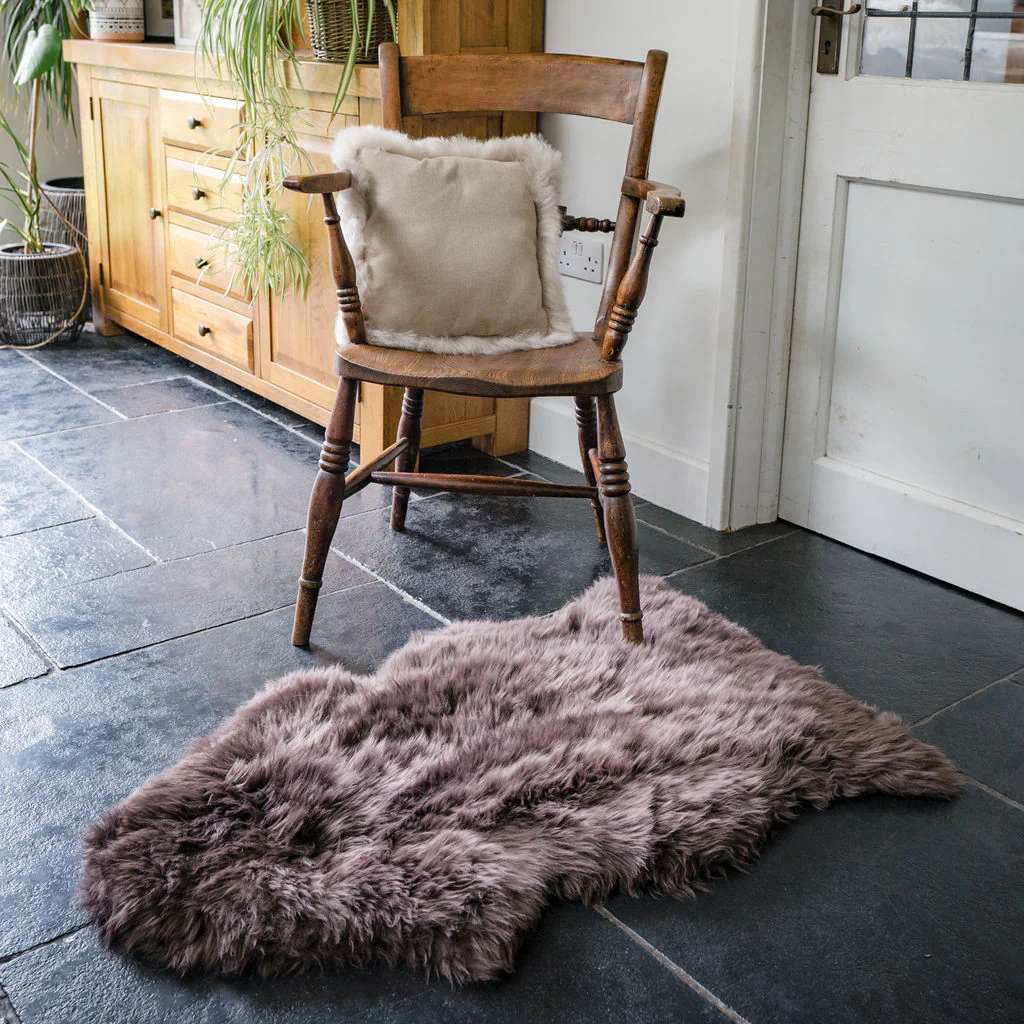 Single Sheepskin Rug - Image 11